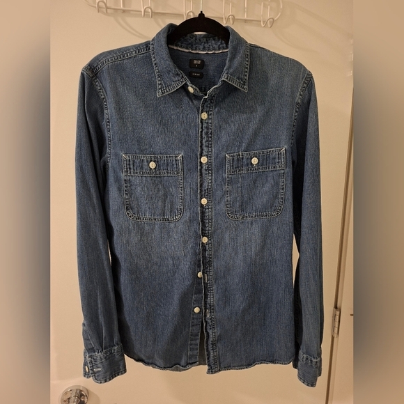 Uniqlo Other - Uniqlo Men's Blue Denim Patch Pocket Button-Up Shirt (Size S; Slim Fit)